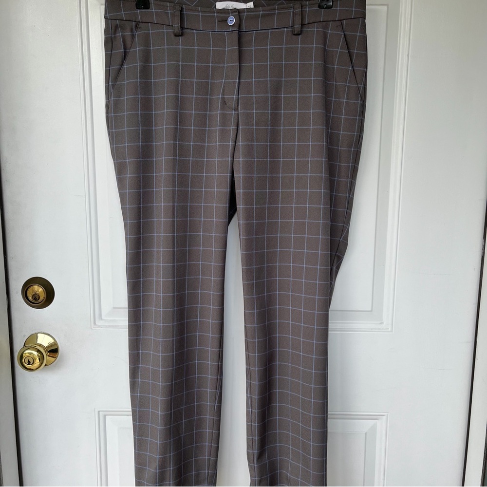 •Lady Hagen• Ladies Essentials Windowpane Cropped Pants - Size 10